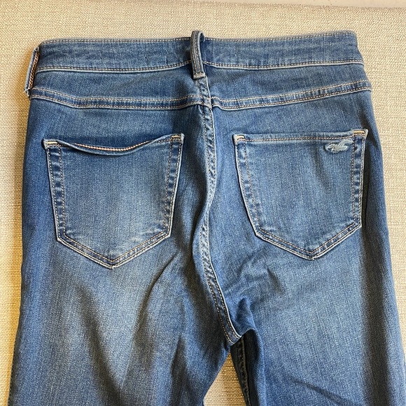 NEW Hollister High-Rise Advanced Stretch Jeans Medium Wash - Picture 6 of 10